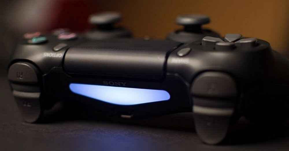 PS4コントローラーが白く点滅する原因と対処法